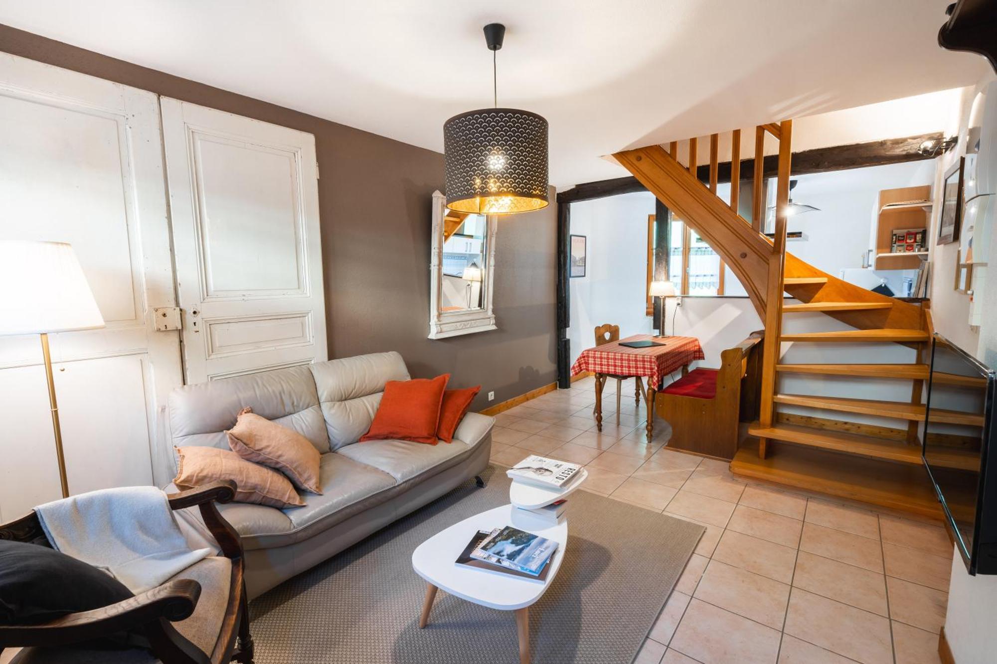 La Cour St-Fulrad - Appartements Saint-Hippolyte  Buitenkant foto