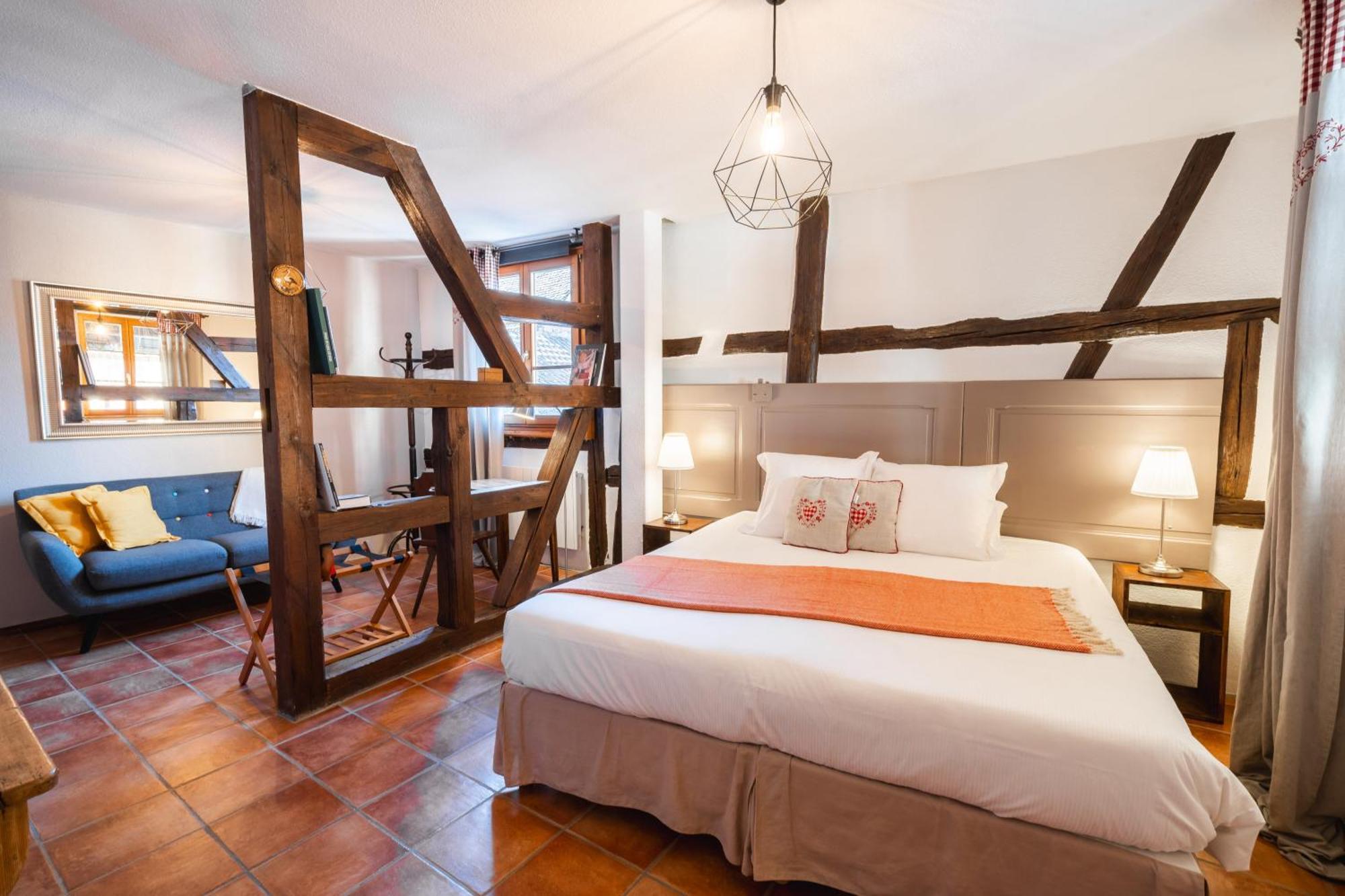 La Cour St-Fulrad - Appartements Saint-Hippolyte  Buitenkant foto